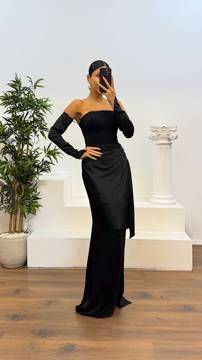 Siyah Straplez Eldivenli Saten Abiye Elbise