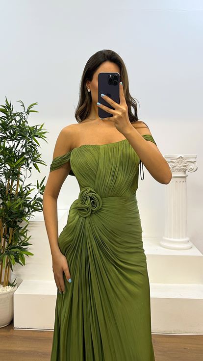 Haki Çiçek Detay Yırtmaçlı Abiye Elbise