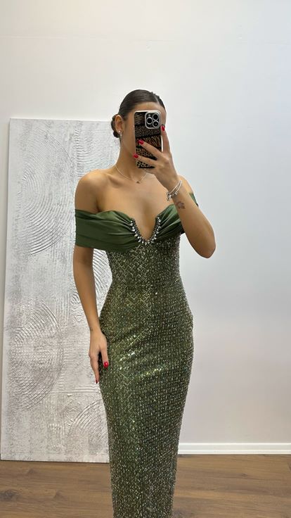 Haki Straplez İşlemeli Abiye Elbise