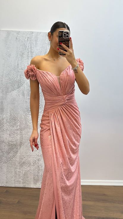 Gül Kurusu Omuz Çiçek Detaylı Abiye Elbise