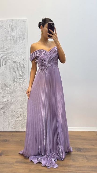 Lila Madonna Yaka Piliseli Abiye Elbise