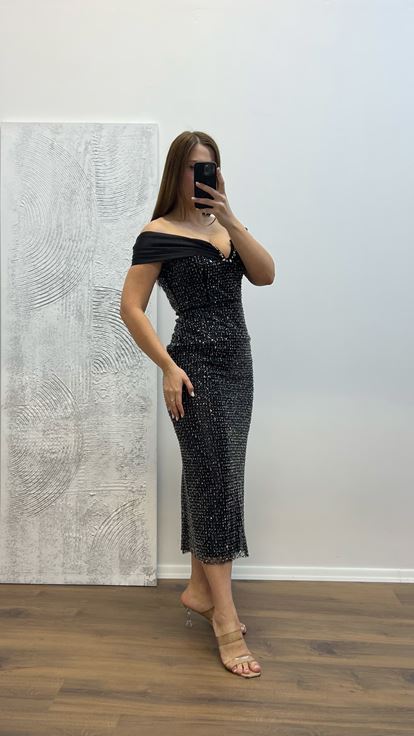 Abito da sera taglie forti ricamato senza spalline nero