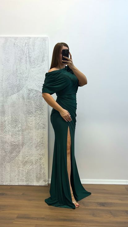 Emerald Flower Detail Plus Size Evening Dress