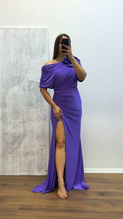Lavender Flower Detail Plus Size Evening Dress