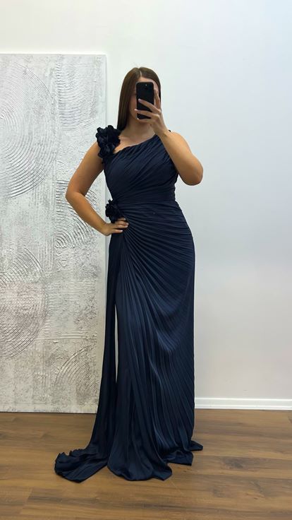 Lacivert Çiçek Detay Piliseli Büyük Beden Abiye Elbise