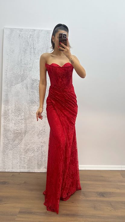 Abito da sera Dandel rosso senza spalline