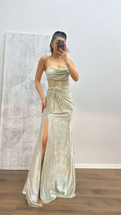 Robe de soirée brodée sans bretelles vert pistache
