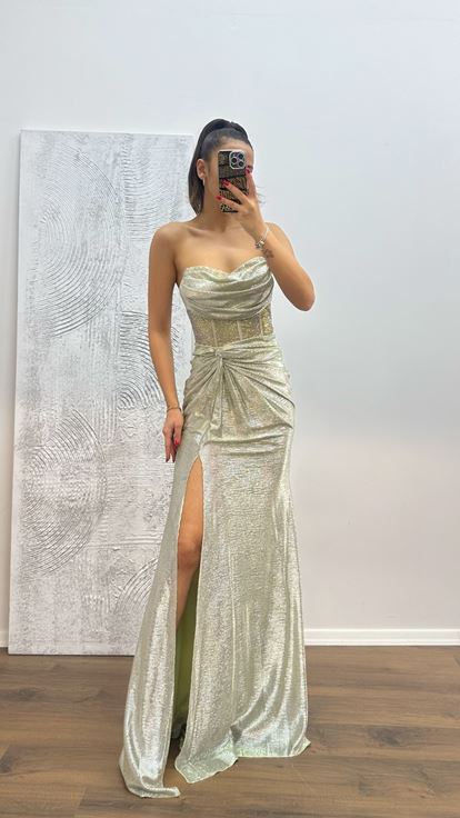 Robe de soirée brodée sans bretelles vert pistache