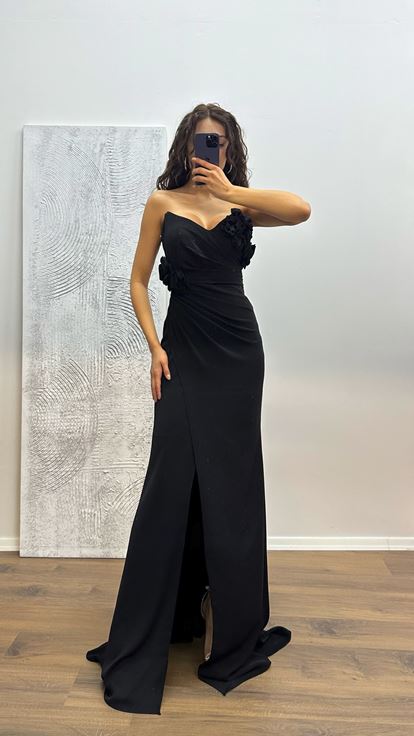 Abito da sera dettagliato floreale senza spalline nero