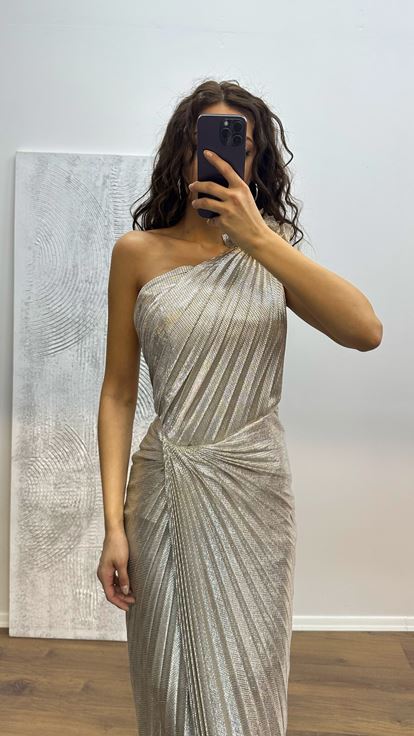 Abito da sera plissettato monospalla in visone