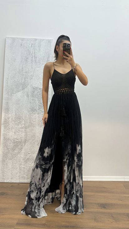 Black Strappy Knitted Pattern Evening Dress