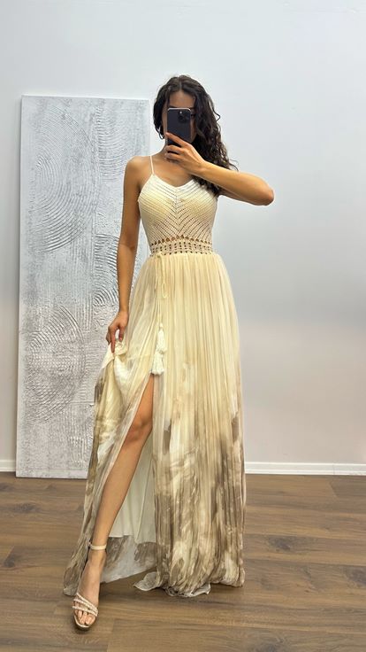 Robe de soirée à bretelles en maille à motif os