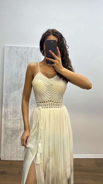 Robe de soirée à bretelles en maille à motif os