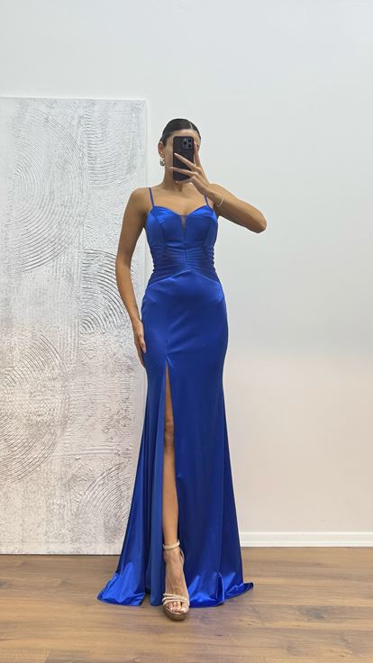 Saks - Robe de soirée à bretelles en corde et détails à la taille