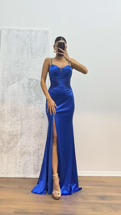 Saks - Robe de soirée à bretelles en corde et détails à la taille