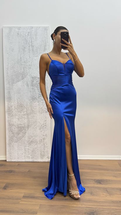 Saks - Robe de soirée à bretelles en corde et détails à la taille