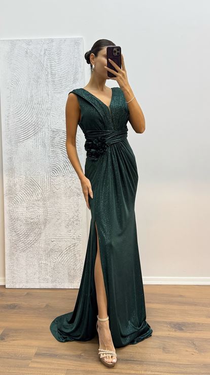 Abito da sera glitter con cinturino color smeraldo