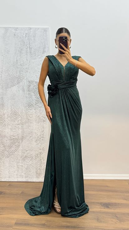 Abito da sera glitter con cinturino color smeraldo
