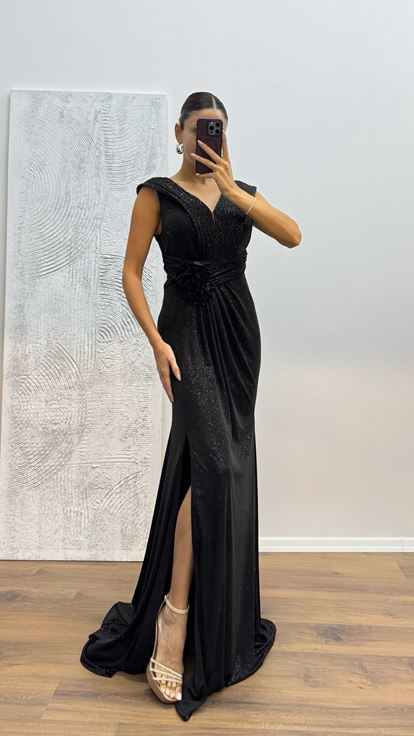 Abito da sera glitter con cinturino nero