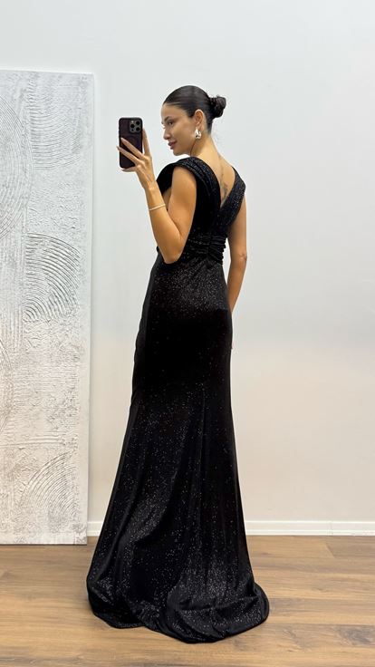 Abito da sera glitter con cinturino nero