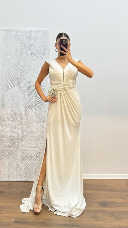 Abito da sera glitter con cinturino bianco