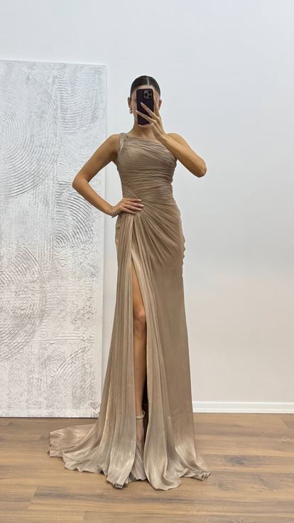 Koyu Gold Tek Omuz Drape Detay Şifon Abiye Elbise