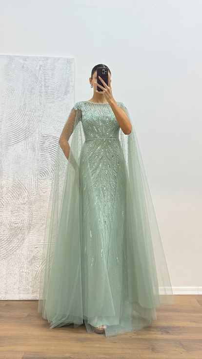 Robe de soirée brodée en tulle menthe