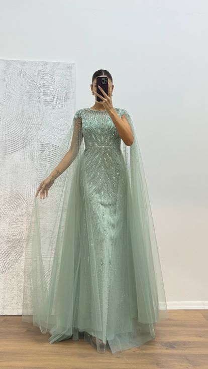 Robe de soirée brodée en tulle menthe