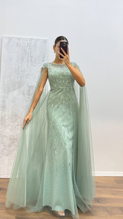 Robe de soirée brodée en tulle menthe