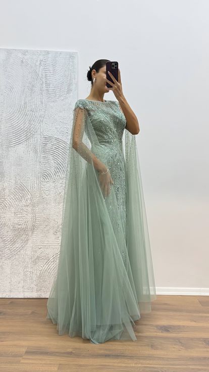 Robe de soirée brodée en tulle menthe