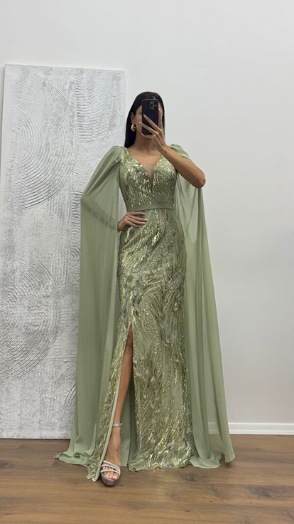 Mint Kolları Tül İşlemeli Abiye Elbise