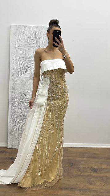 Robe de soirée brodée blanche