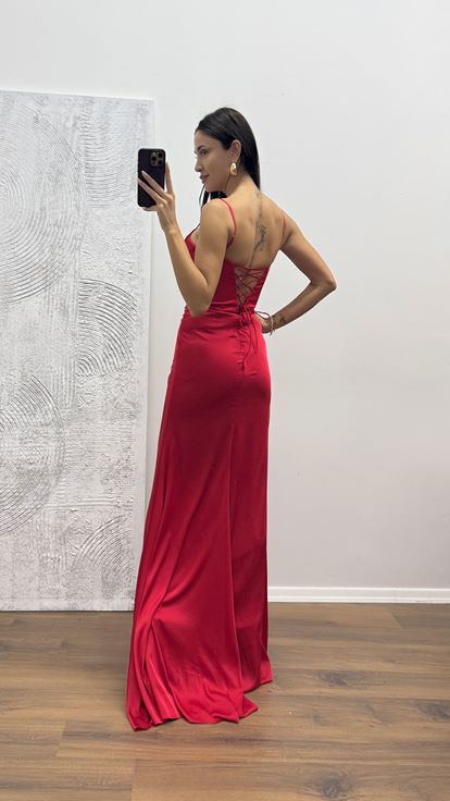 Kırmızı İşleme Detay Saten Abiye Elbise