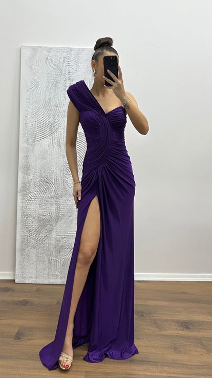 Mor Tek Omuz Drapeli Abiye Elbise