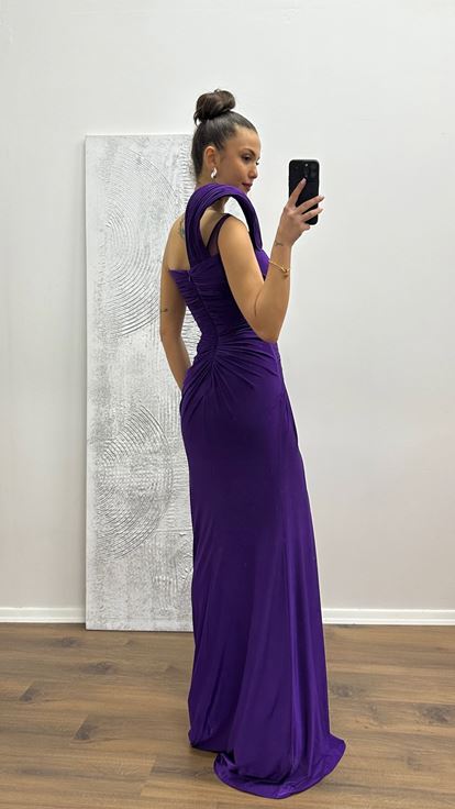 Mor Tek Omuz Drapeli Abiye Elbise