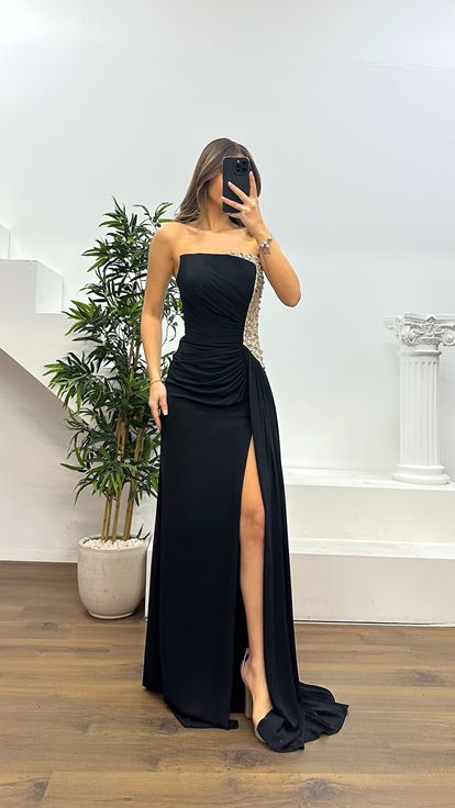 Robe de soirée noire sans bretelles