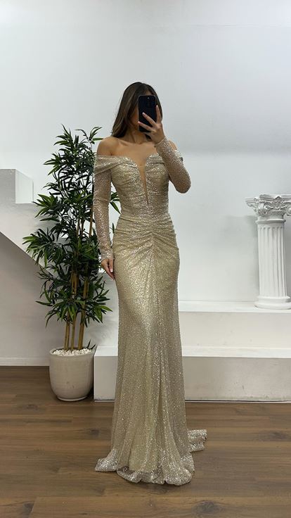 White Boat Neck Embroidered Evening Dress