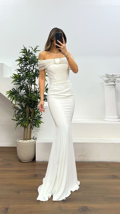 Beyaz Fiyonk Detay Abiye Elbise