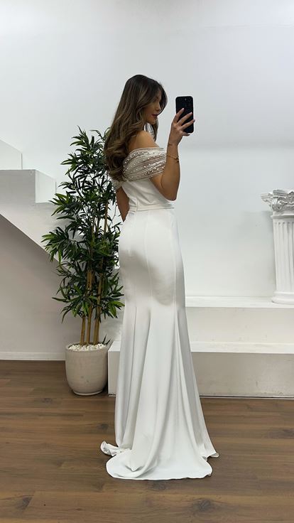 Beyaz Fiyonk Detay Abiye Elbise