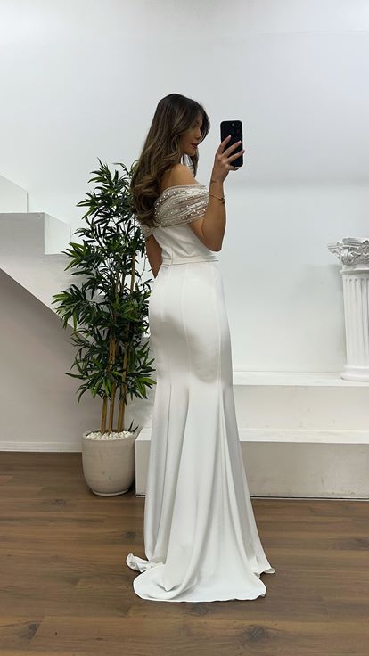 Beyaz Fiyonk Detay Abiye Elbise