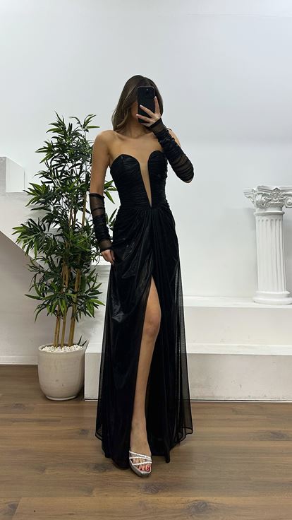 Robe de soirée noire sans bretelles