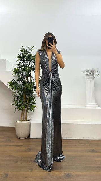 Graues Abendkleid mit V Ausschnitt