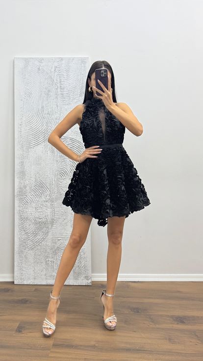 Siyah Boyundan Bağlamalı Kısa Tasarım Abiye Elbise