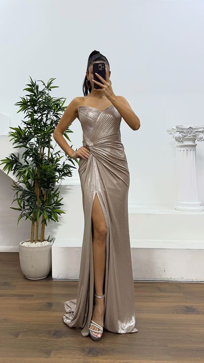 Koyu Gold Straplez Sırt Detay Abiye Elbise