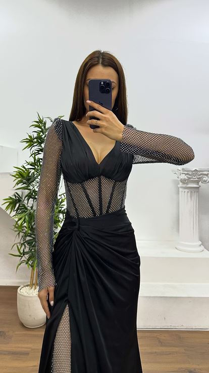 Abito da sera nero con dettagli in rete Jan Jan