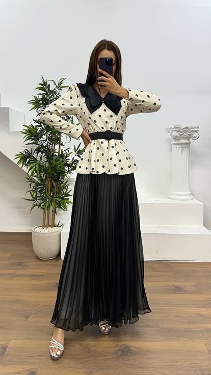 Ekru Bebe Yaka Puantiyeli Etek Takım