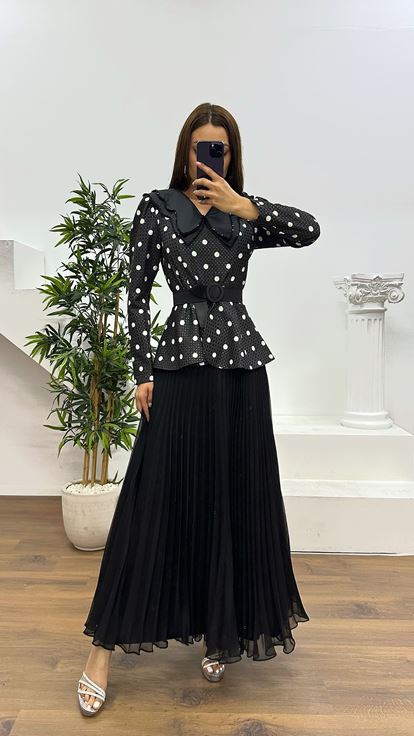 Schwarzes Baby-Kragen-Rock-Set mit Punkten