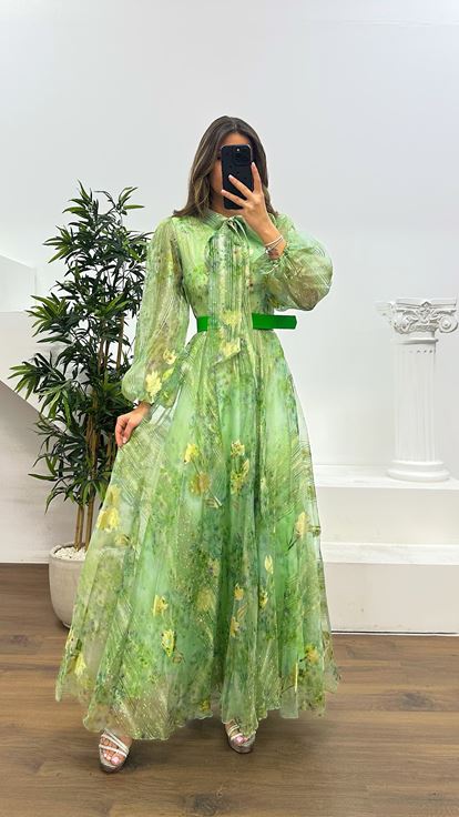 Robe de soirée en tulle à motifs floraux verts