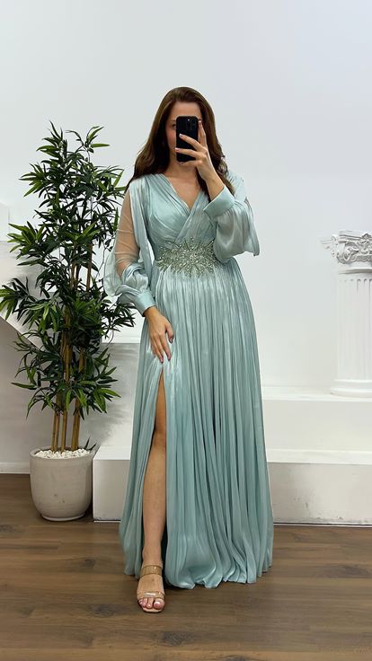 Robe de soirée grande taille avec détail de taille Cağla