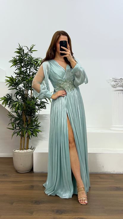 Robe de soirée grande taille avec détail de taille Cağla